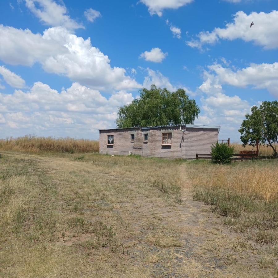 Commercial Property for Sale in Roodewal Free State